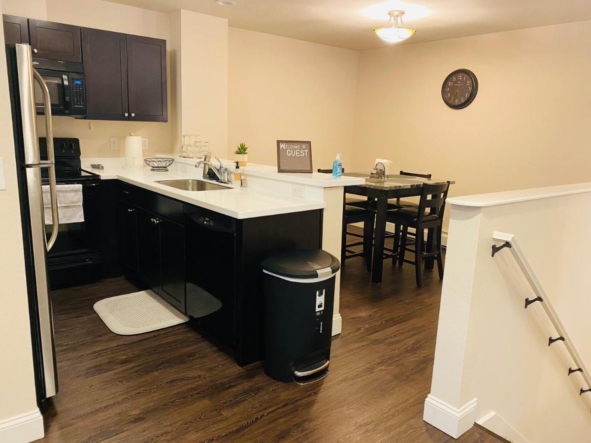 Beautiful 2 Bedroom 1 Bath Apartment With Private Garage 安克拉治 外观 照片