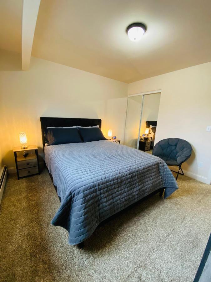 Beautiful 2 Bedroom 1 Bath Apartment With Private Garage 安克拉治 外观 照片